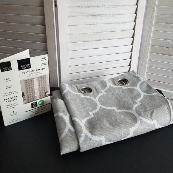 Curtain - Picture 1 of 3